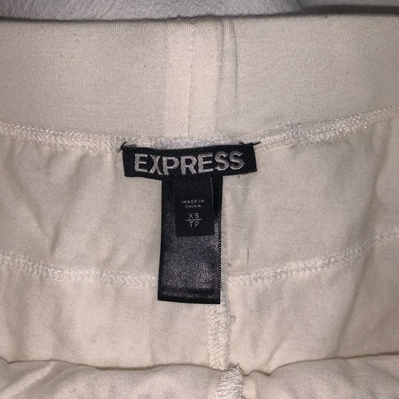 Express Off-White Lace Shorts - Picture 2 of 2
